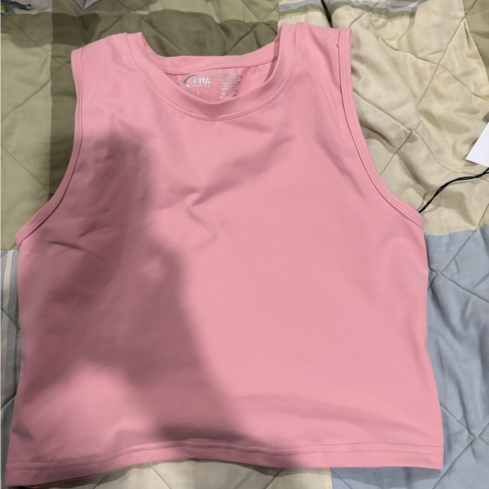 Zyia tank